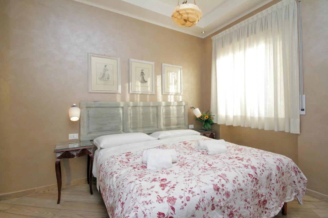Deco'S Place Roma Teodora 外观 照片