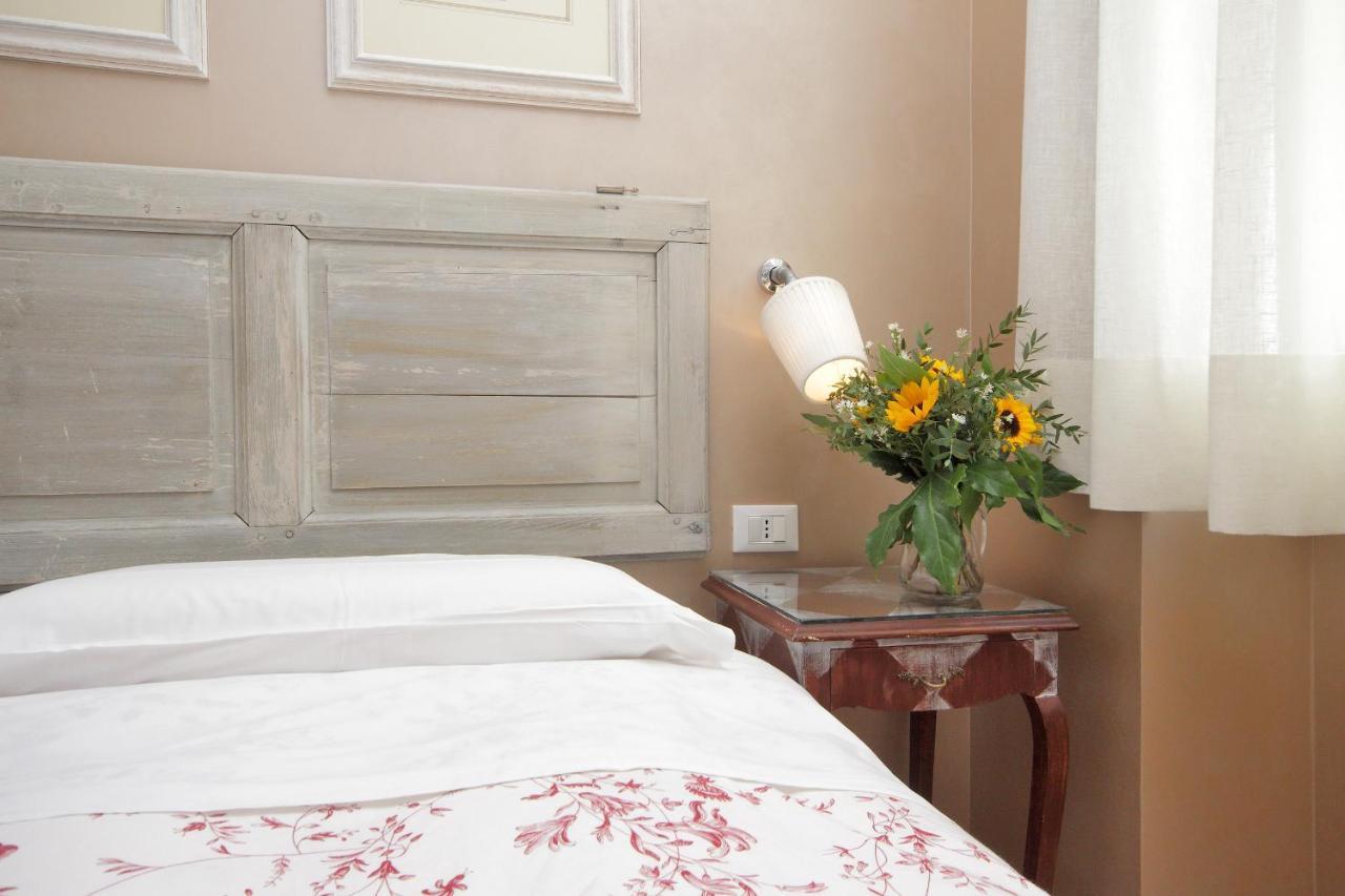 Deco'S Place Roma Teodora 外观 照片